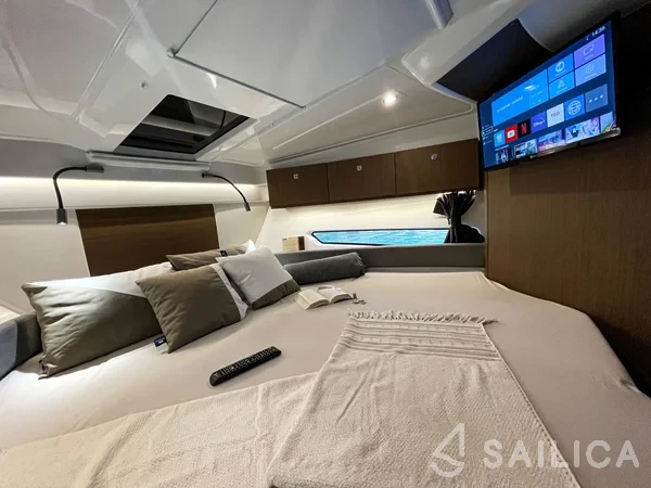 Antares 9 OB - Yacht Charter Sailica