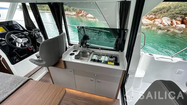 Antares 9 OB - Yacht Charter Sailica