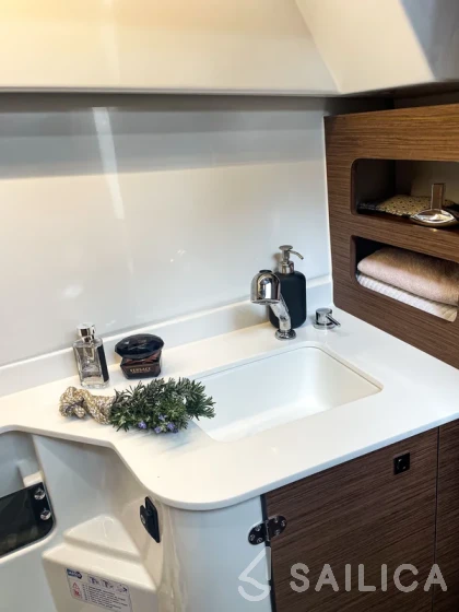 Antares 9 OB - Yacht Charter Sailica