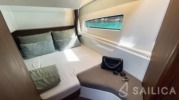 Antares 9 OB - Yacht Charter Sailica