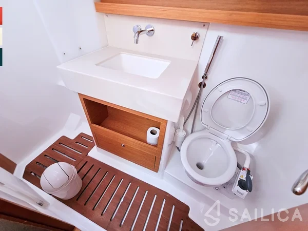 Dufour 530 - Yacht Charter Sailica