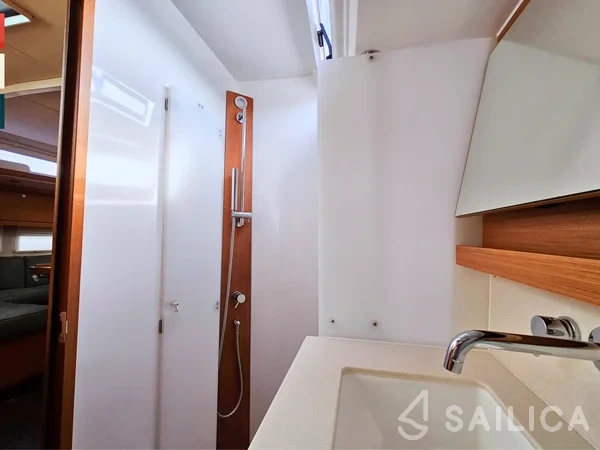 Dufour 530 - Yacht Charter Sailica