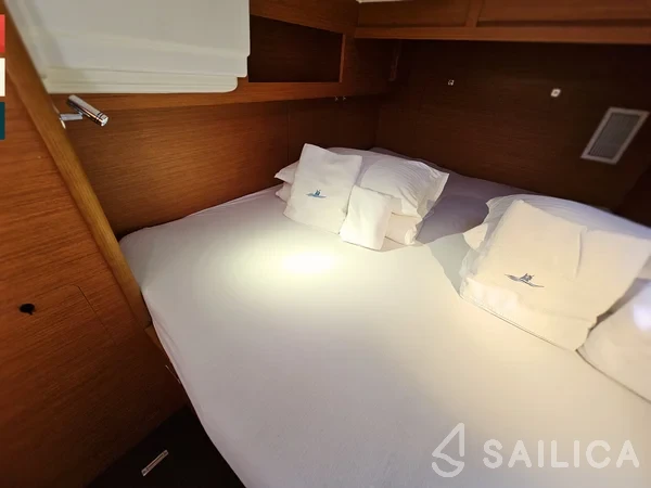 Dufour 530 - Yacht Charter Sailica