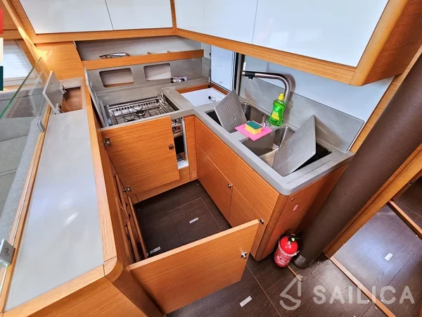Dufour 530 - Yacht Charter Sailica