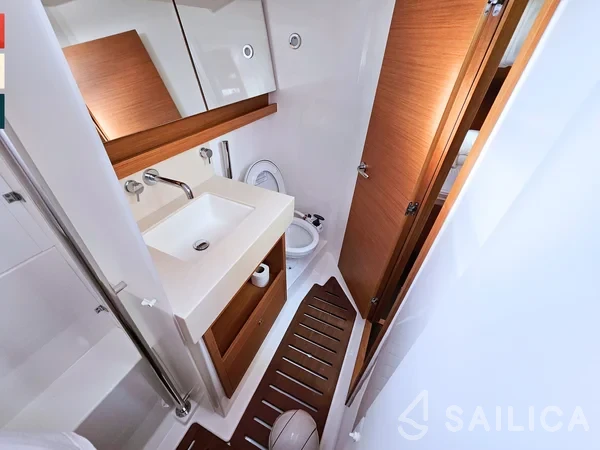 Dufour 530 - Yacht Charter Sailica