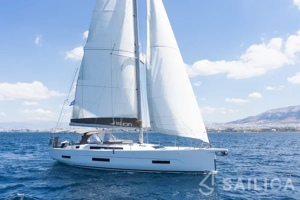 Dufour 530 - Yacht Charter Sailica