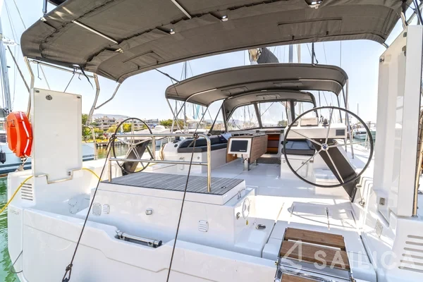 Dufour 530 - Yacht Charter Sailica