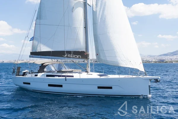 Dufour 530 - Yacht Charter Sailica