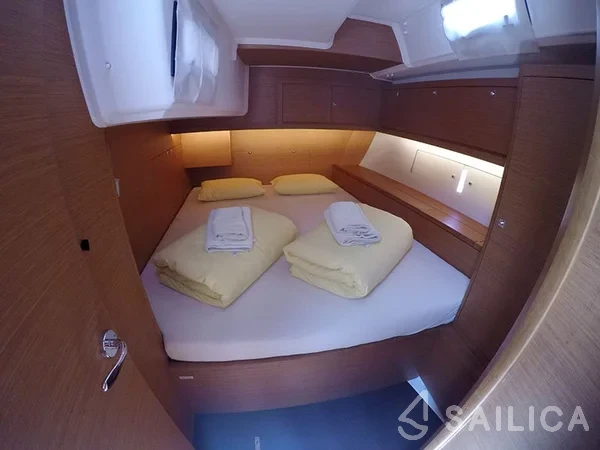 Dufour 470 - Yacht Charter Sailica