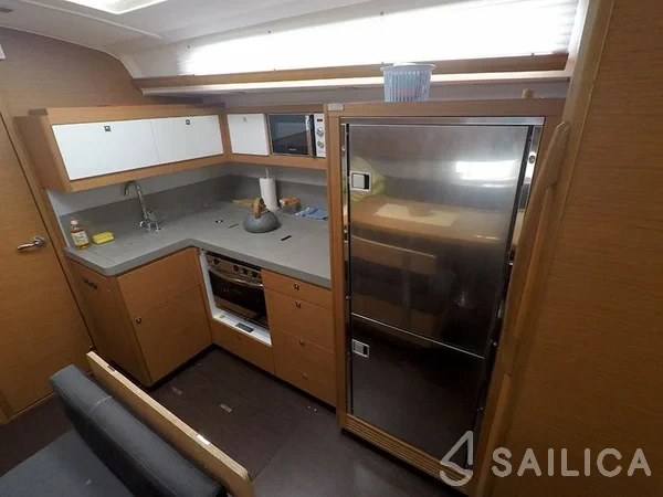 Dufour 470 - Yacht Charter Sailica