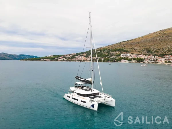 Lagoon 51 - Yacht Charter Sailica