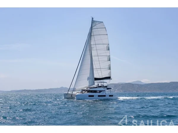 Lagoon 51 - Yacht Charter Sailica