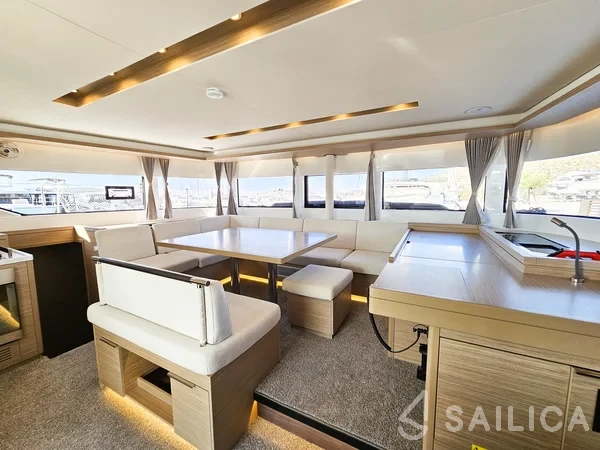 Lagoon 51 - Yacht Charter Sailica