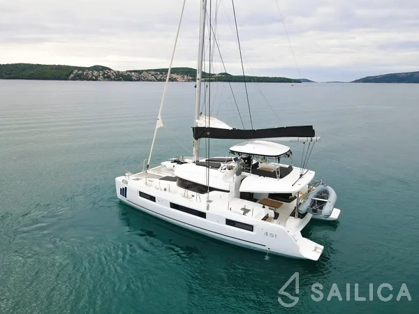 Lagoon 51 - Yacht Charter Sailica