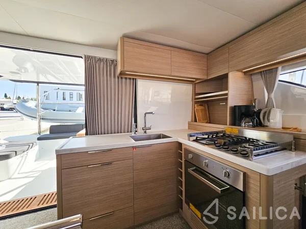 Lagoon 51 - Yacht Charter Sailica