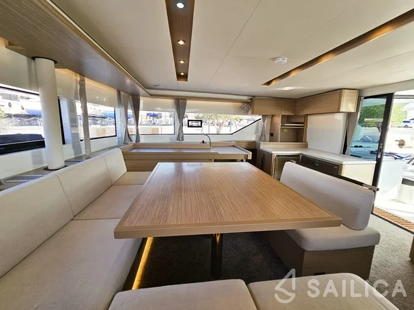 Lagoon 51 - Yacht Charter Sailica