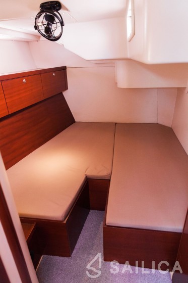 Hanse 540e - Yacht Charter Sailica