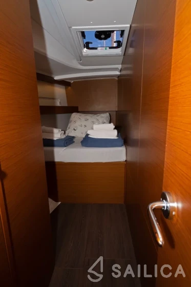 Sun Odyssey 490 - Yacht Charter Sailica