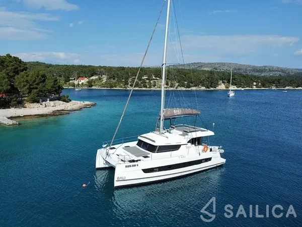 Bali Catspace - Yacht Charter Sailica
