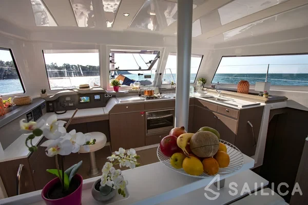 Bali Catspace - Yacht Charter Sailica