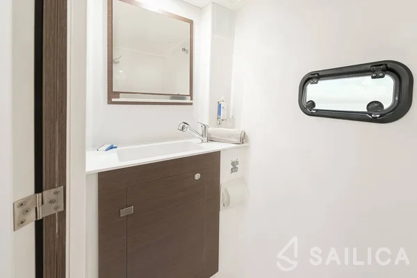 Bali Catspace - Yacht Charter Sailica