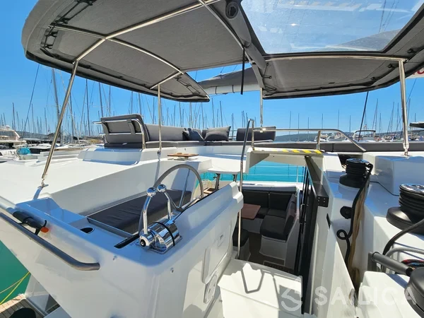 Elba 45 - Yacht Charter Sailica