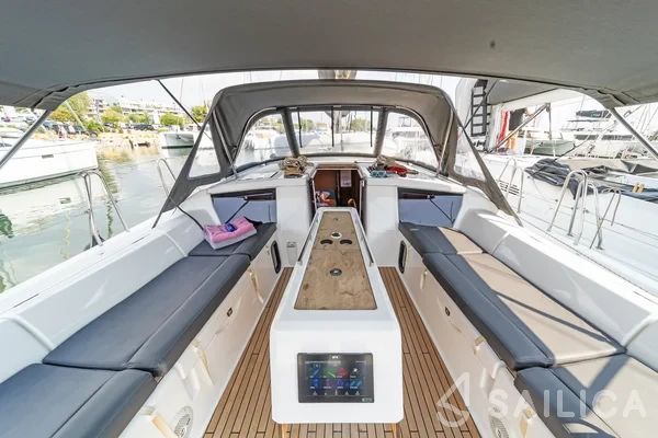 Dufour 430 - Yacht Charter Sailica