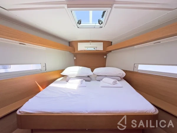Dufour 430 - Yacht Charter Sailica