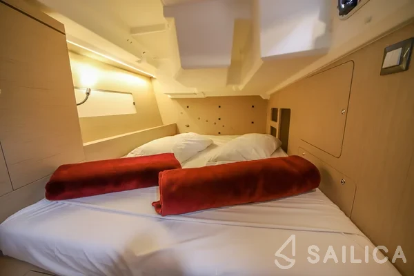 Oceanis 46.1 - Yacht Charter Sailica