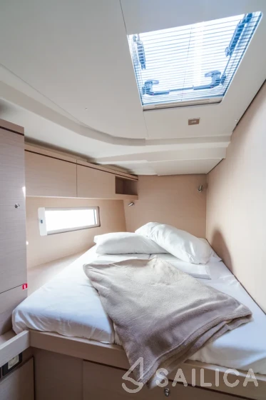 Oceanis 51.1 - Yacht Charter Sailica