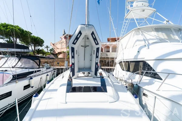 Oceanis 51.1 - Yacht Charter Sailica