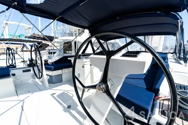 Oceanis 51.1 - Yacht Charter Sailica