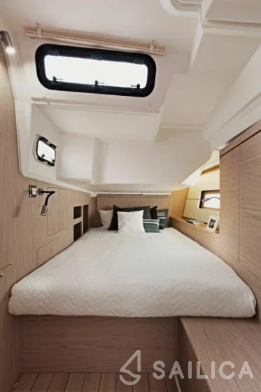 Oceanis 46.1 - Yacht Charter Sailica