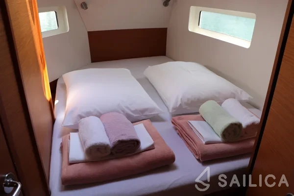 Sun Odyssey 380 - Yacht Charter Sailica
