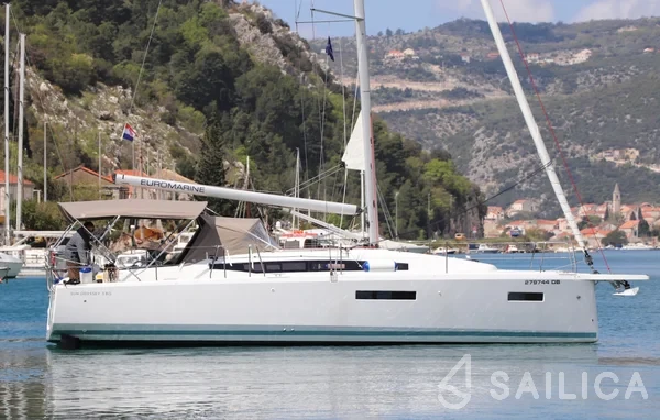 Sun Odyssey 380 - Yacht Charter Sailica