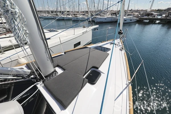 Elan Impression 40.1 - Yacht Charter Sailica