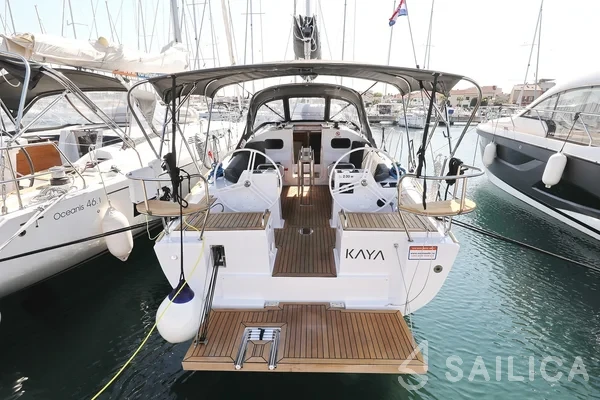 Elan Impression 40.1 - Yacht Charter Sailica