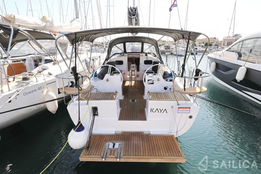 Elan Impression 40.1 - Yacht Charter Sailica
