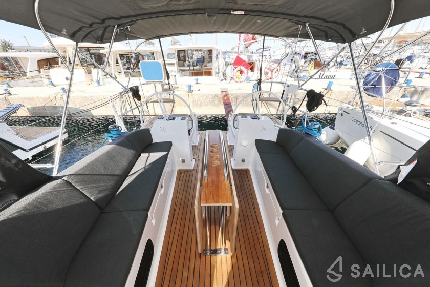 Elan Impression 40.1 - Yacht Charter Sailica