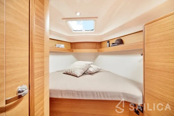 Elan Impression 40.1 - Yacht Charter Sailica