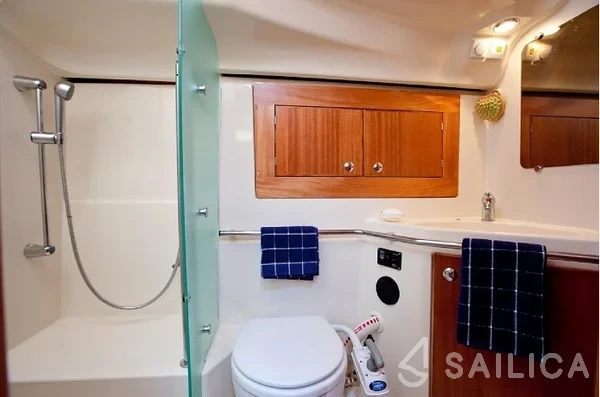 Elan 434 Impression - Yacht Charter Sailica