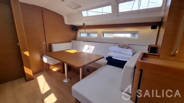 Sun Odyssey 490 - Yacht Charter Sailica