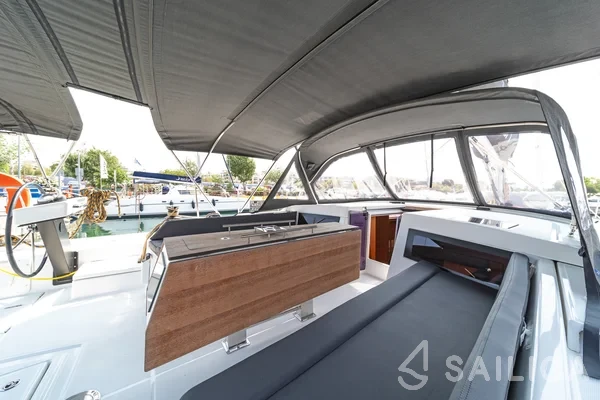 Dufour 470 - Yacht Charter Sailica