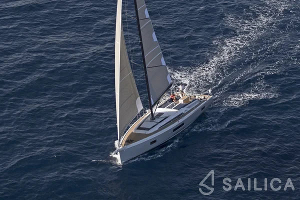 Oceanis 51.1 - Yacht Charter Sailica