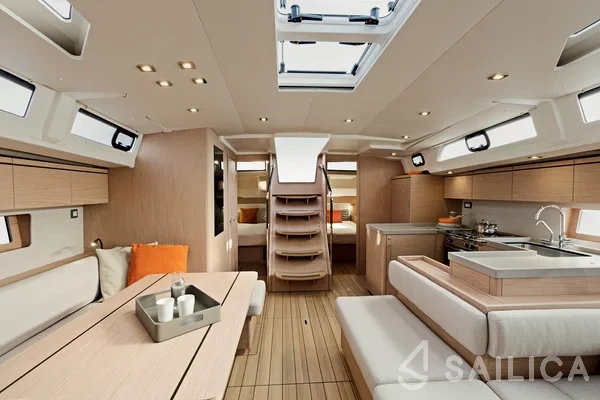 Oceanis 51.1 - Yacht Charter Sailica