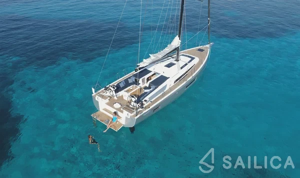 Oceanis 51.1 - Yacht Charter Sailica