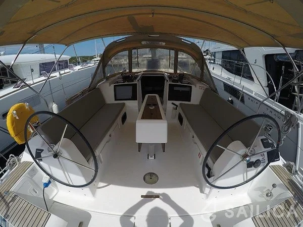 Dufour 430 - Yacht Charter Sailica