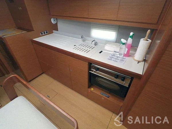 Dufour 430 - Yacht Charter Sailica