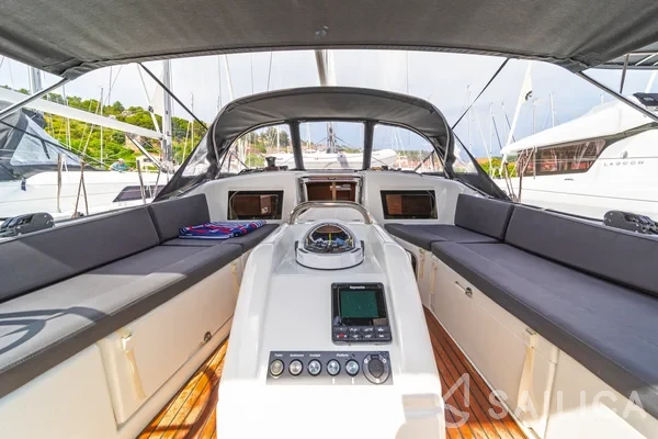 Sun Odyssey 410 - Yacht Charter Sailica
