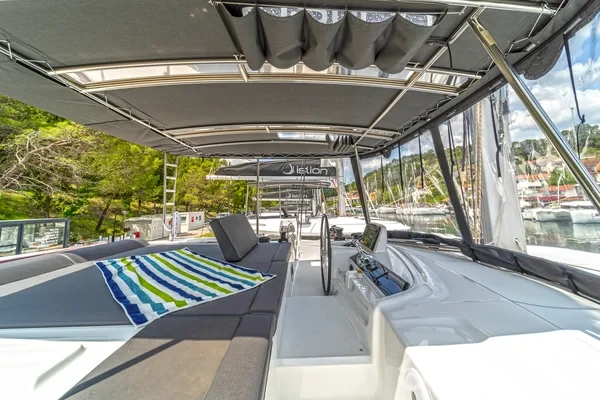 Lagoon 46  - Yacht Charter Sailica